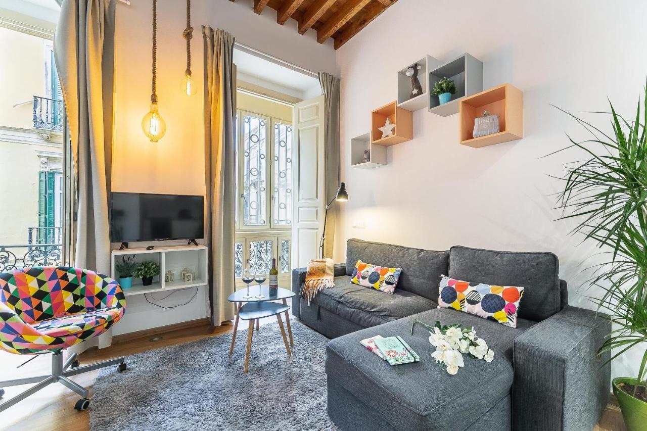 Larios Deluxe Studio Malaga Luaran gambar