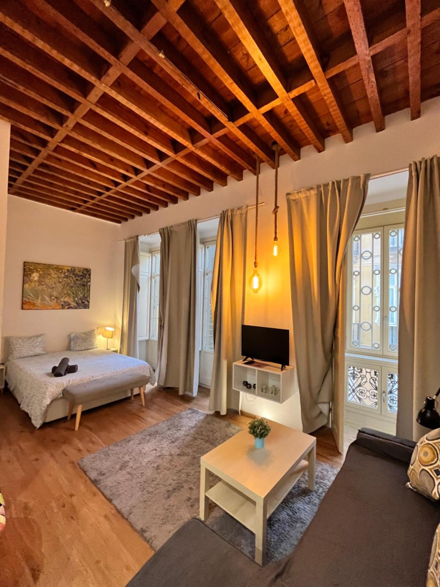 Larios Deluxe Studio Malaga Luaran gambar
