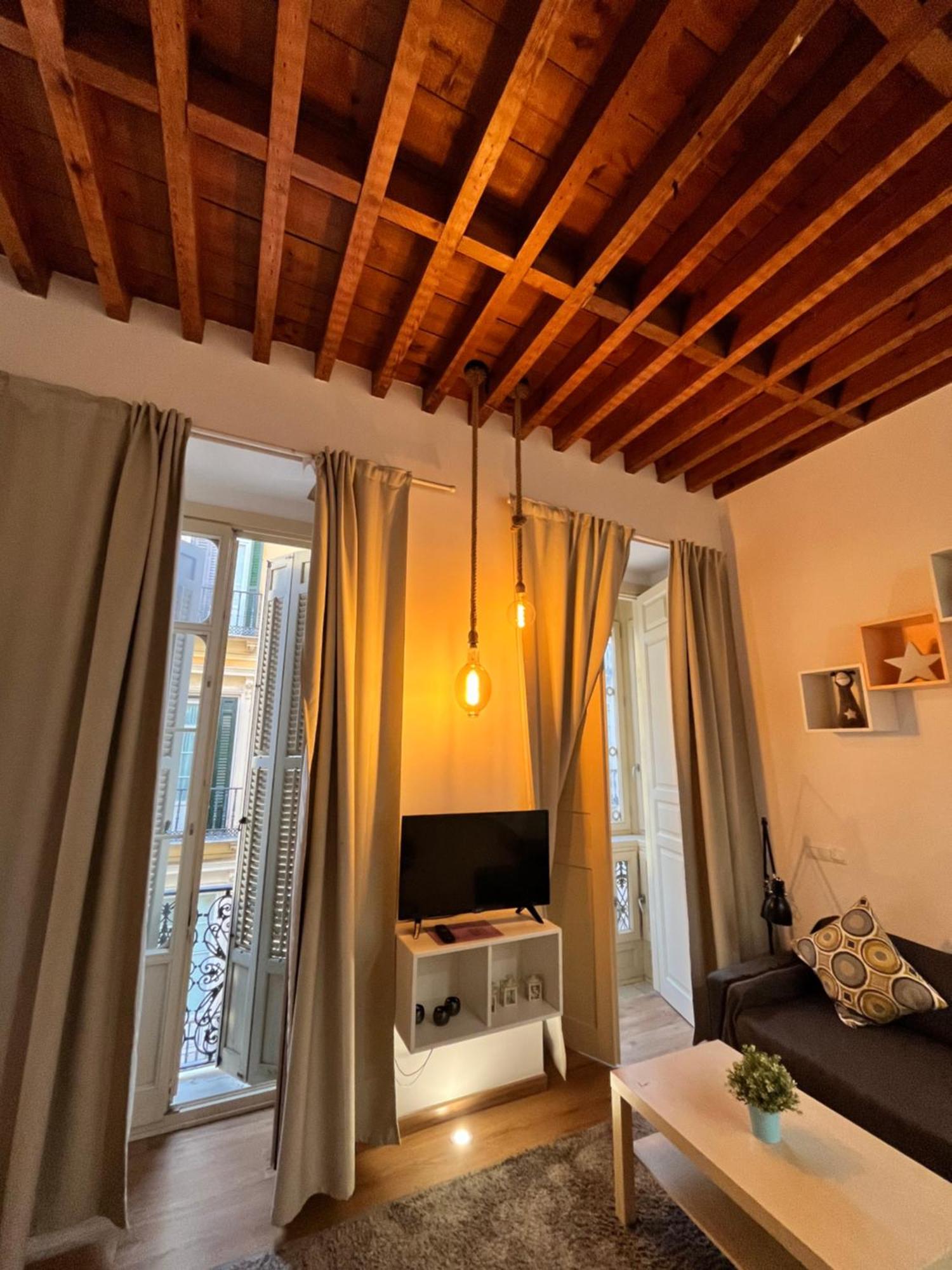 Larios Deluxe Studio Malaga Luaran gambar