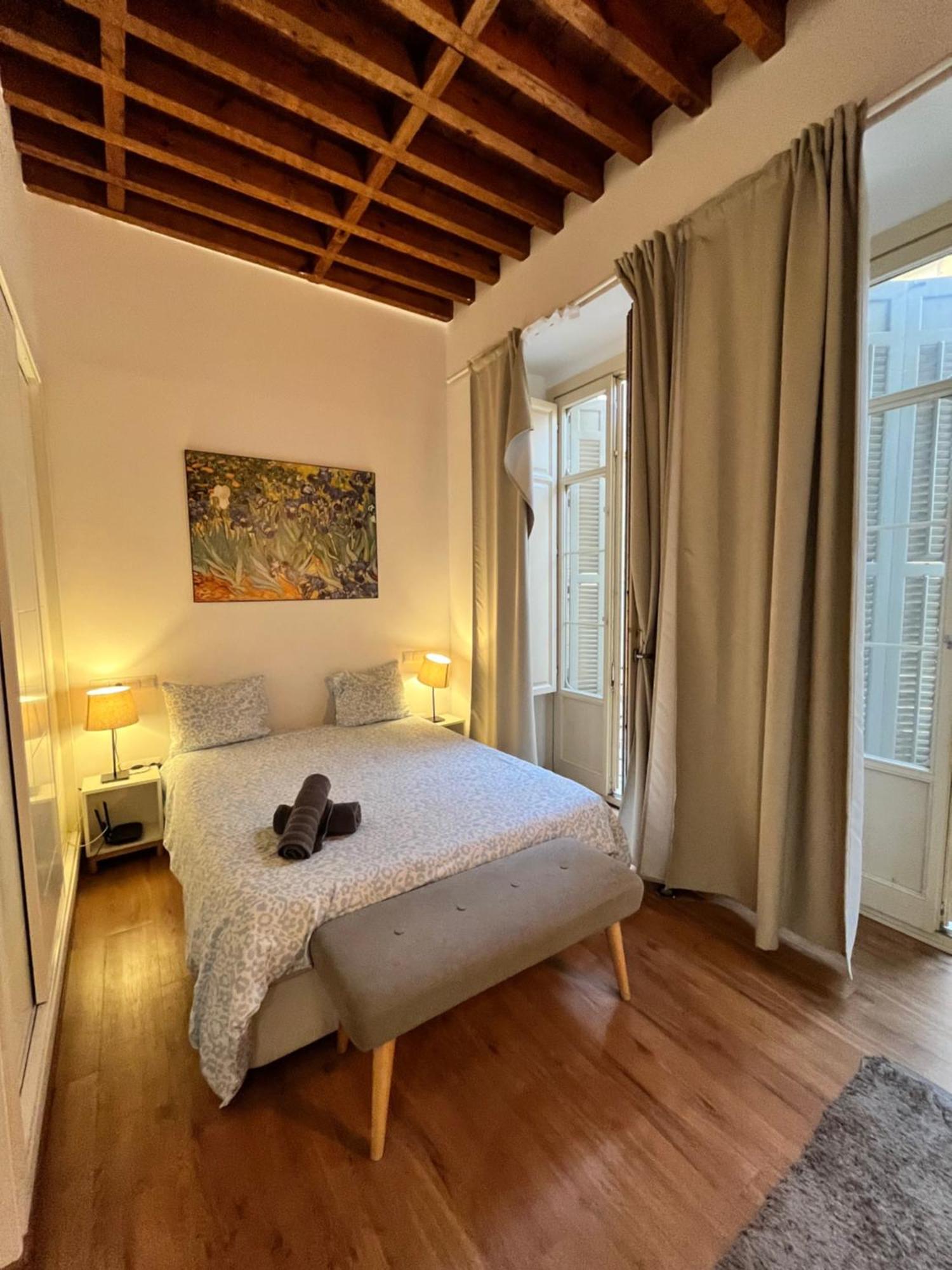 Larios Deluxe Studio Malaga Luaran gambar